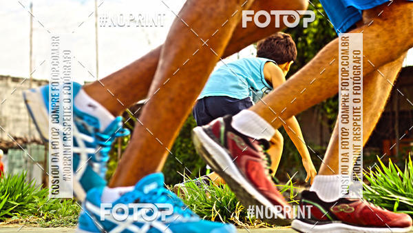 Buy your photos of the eventCORRIDA KIDS DE F�RIAS_18.CORRIDA DE FR�RIAS_N.S. DAS GRA�AS-DIVIN�POLIS on Fotop