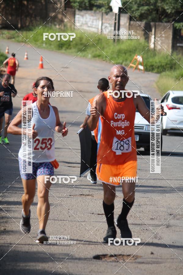 Buy your photos of the eventCORRIDA KIDS DE FRIAS_18.CORRIDA DE FRRIAS_N.S. DAS GRAAS-DIVINPOLIS on Fotop
