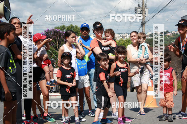 Buy your photos of the eventCORRIDA KIDS DE FRIAS_18.CORRIDA DE FRRIAS_N.S. DAS GRAAS-DIVINPOLIS on Fotop