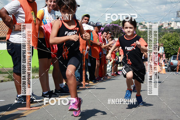 Buy your photos of the eventCORRIDA KIDS DE FRIAS_18.CORRIDA DE FRRIAS_N.S. DAS GRAAS-DIVINPOLIS on Fotop