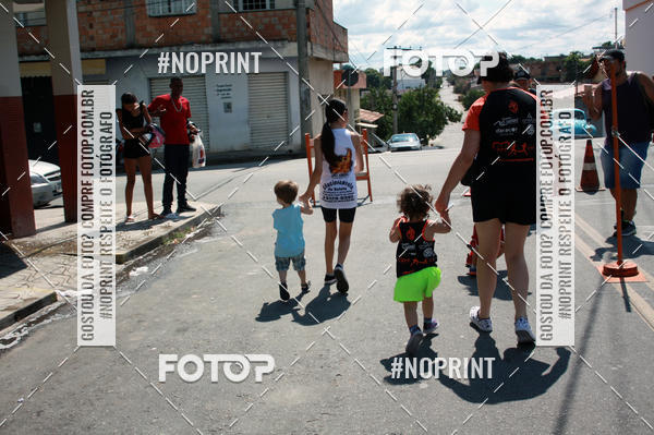 Buy your photos of the eventCORRIDA KIDS DE FRIAS_18.CORRIDA DE FRRIAS_N.S. DAS GRAAS-DIVINPOLIS on Fotop