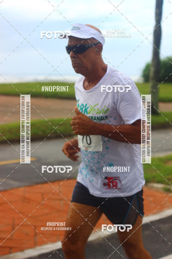 Compre suas fotos do evento8 Km Vero PRAIA GRANDE no Fotop