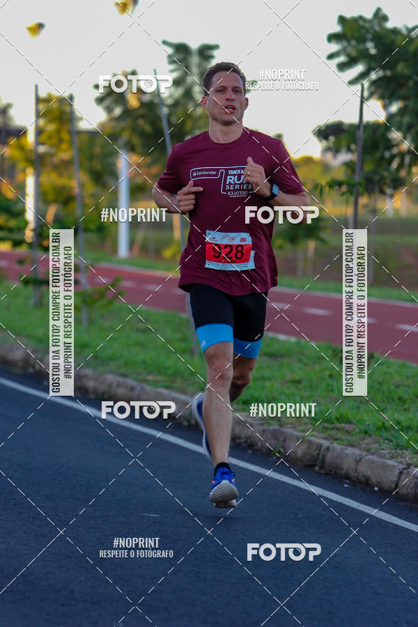 Buy your photos of the eventSANTANDER TRACK&FIELD RUN SERIES Iguatemi So Jos do Rio Preto II on Fotop