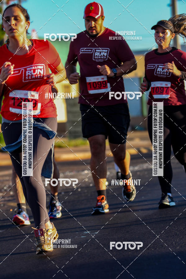 Buy your photos of the eventSANTANDER TRACK&FIELD RUN SERIES Iguatemi So Jos do Rio Preto II on Fotop