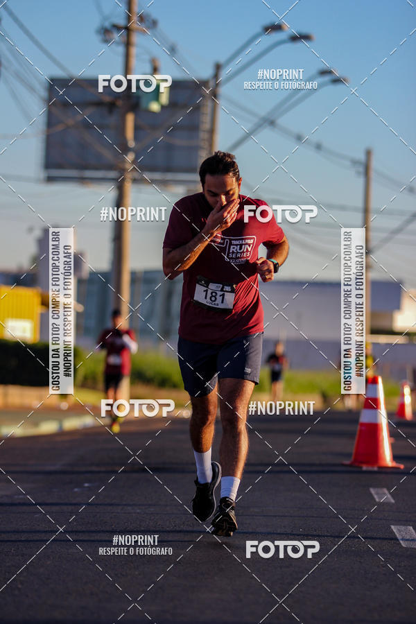Buy your photos of the eventSANTANDER TRACK&FIELD RUN SERIES Iguatemi So Jos do Rio Preto II on Fotop