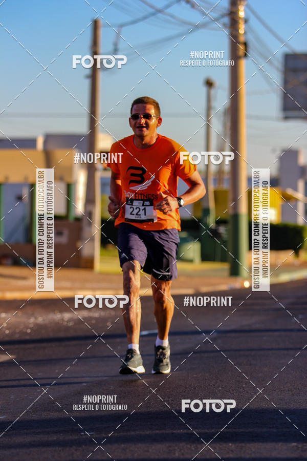 Buy your photos of the eventSANTANDER TRACK&FIELD RUN SERIES Iguatemi So Jos do Rio Preto II on Fotop