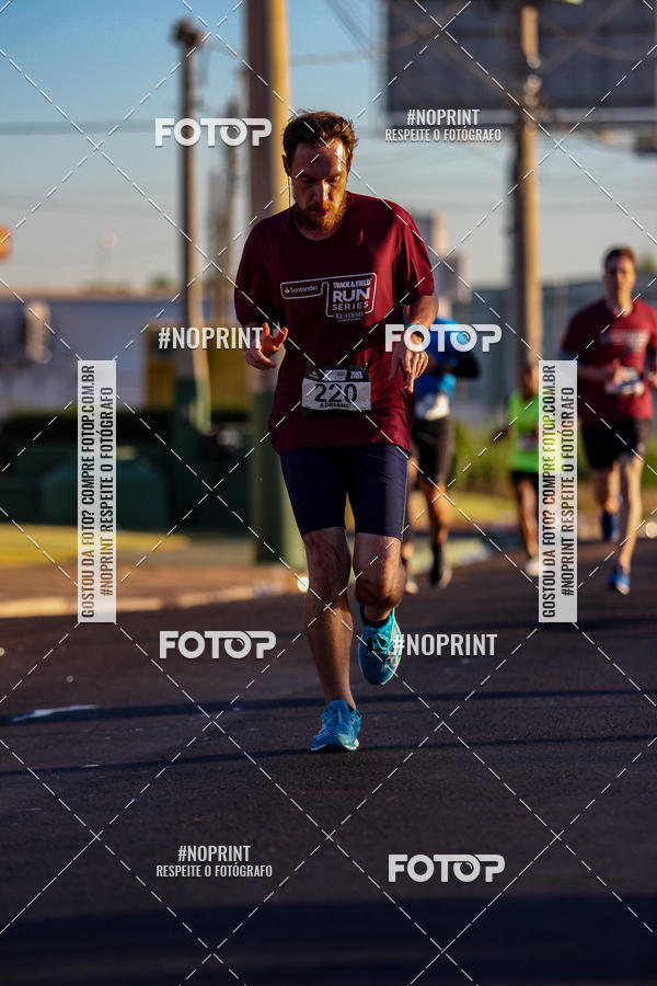 Buy your photos of the eventSANTANDER TRACK&FIELD RUN SERIES Iguatemi So Jos do Rio Preto II on Fotop