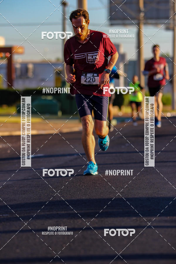 Buy your photos of the eventSANTANDER TRACK&FIELD RUN SERIES Iguatemi So Jos do Rio Preto II on Fotop