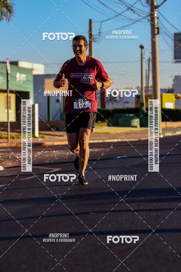 Buy your photos of the eventSANTANDER TRACK&FIELD RUN SERIES Iguatemi So Jos do Rio Preto II on Fotop
