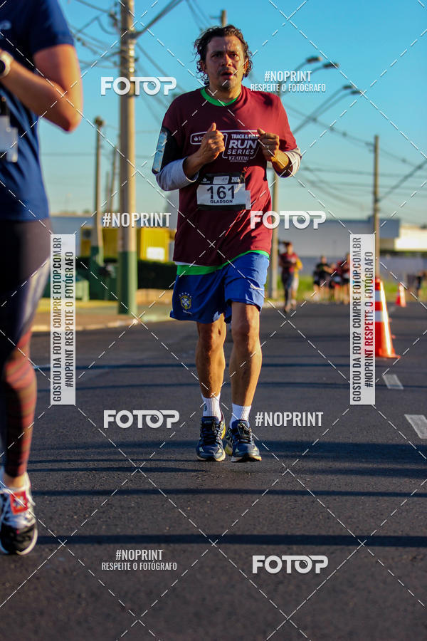 Buy your photos of the eventSANTANDER TRACK&FIELD RUN SERIES Iguatemi So Jos do Rio Preto II on Fotop