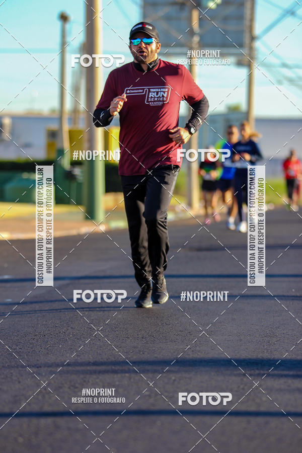 Buy your photos of the eventSANTANDER TRACK&FIELD RUN SERIES Iguatemi So Jos do Rio Preto II on Fotop