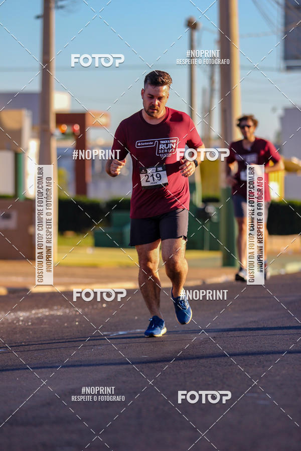 Buy your photos of the eventSANTANDER TRACK&FIELD RUN SERIES Iguatemi So Jos do Rio Preto II on Fotop