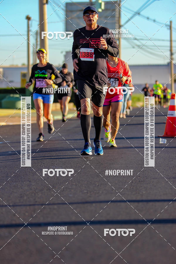 Buy your photos of the eventSANTANDER TRACK&FIELD RUN SERIES Iguatemi So Jos do Rio Preto II on Fotop