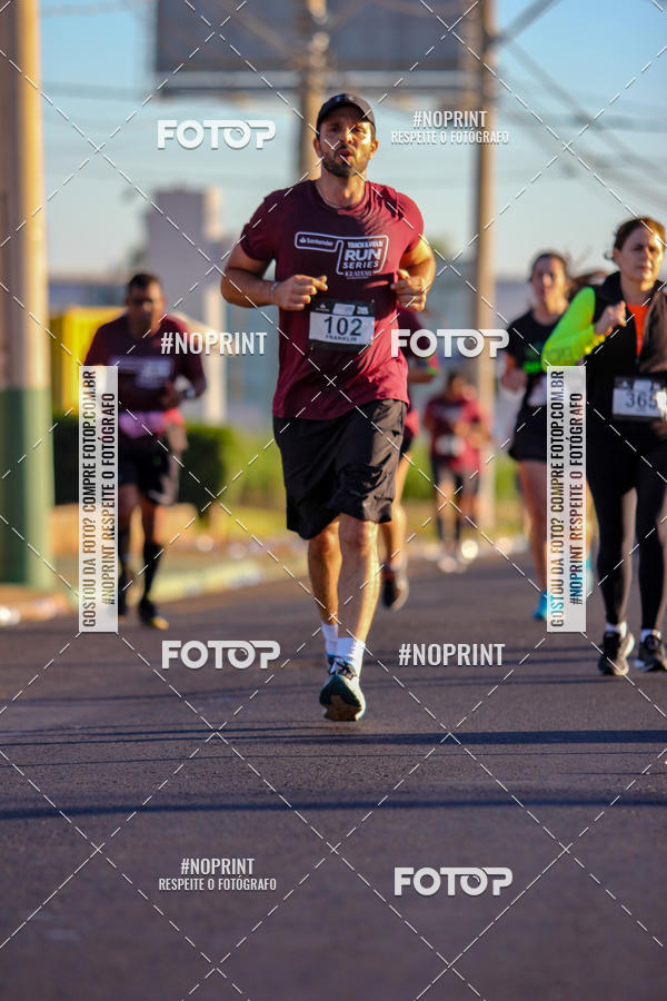 Buy your photos of the eventSANTANDER TRACK&FIELD RUN SERIES Iguatemi So Jos do Rio Preto II on Fotop