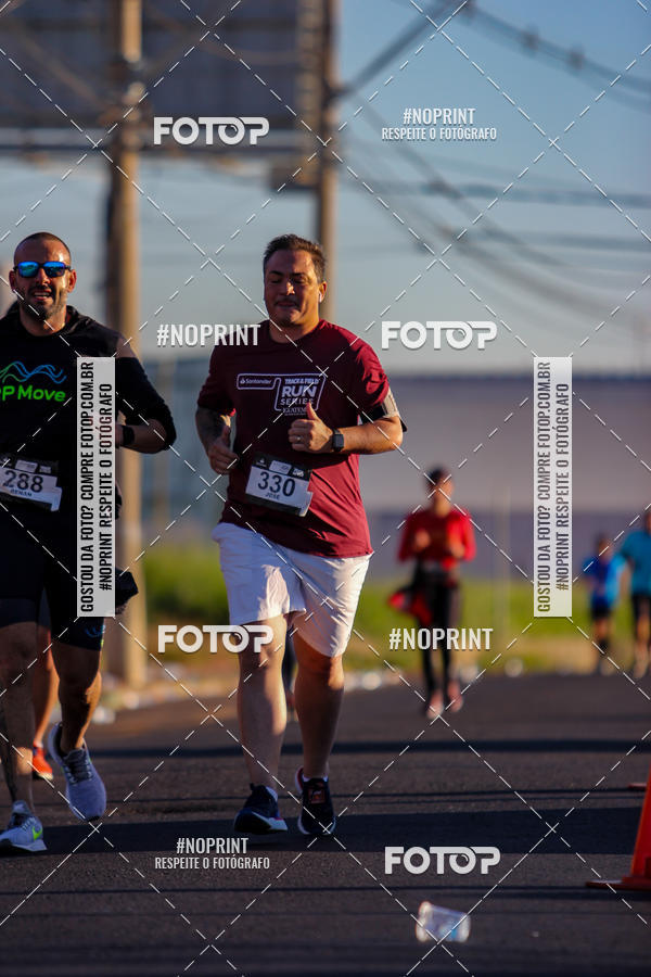 Buy your photos of the eventSANTANDER TRACK&FIELD RUN SERIES Iguatemi So Jos do Rio Preto II on Fotop