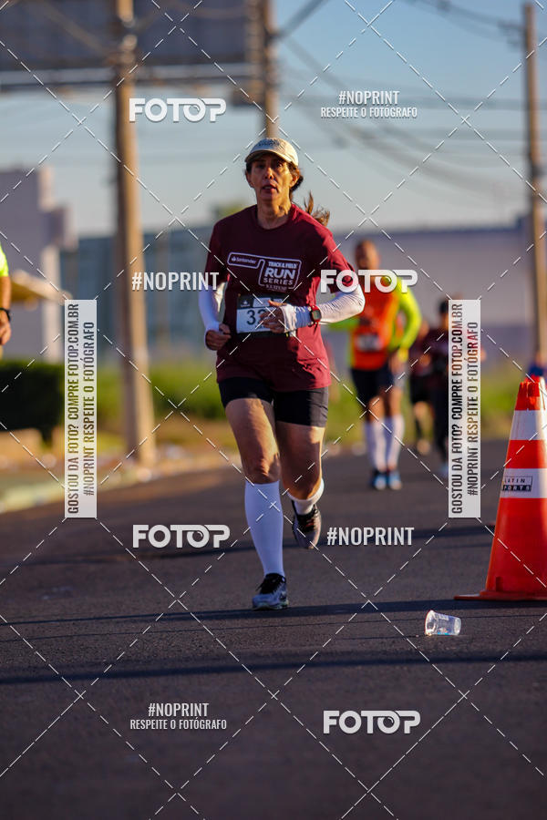 Buy your photos of the eventSANTANDER TRACK&FIELD RUN SERIES Iguatemi So Jos do Rio Preto II on Fotop