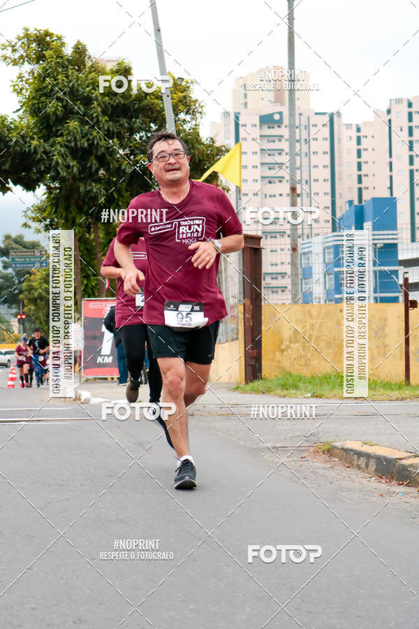 Buy your photos of the eventSANTANDER TRACK&FIELD RUN SERIES Mogi Shopping on Fotop