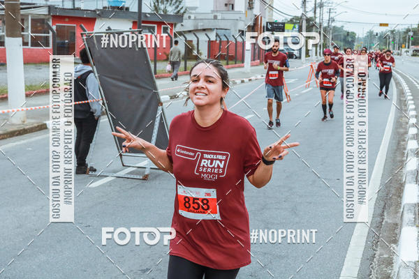 Buy your photos of the eventSANTANDER TRACK&FIELD RUN SERIES Mogi Shopping on Fotop