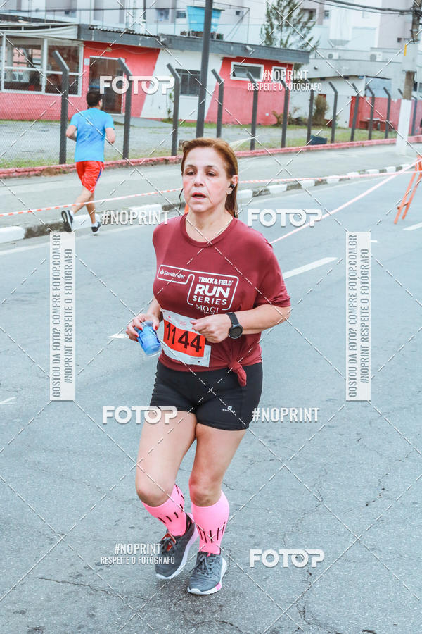 Buy your photos of the eventSANTANDER TRACK&FIELD RUN SERIES Mogi Shopping on Fotop