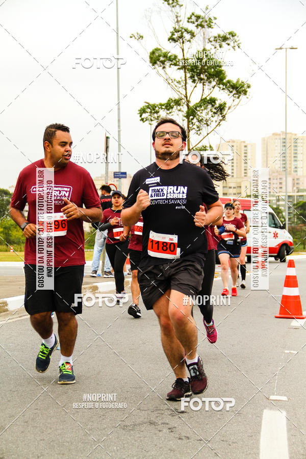 Buy your photos of the eventSANTANDER TRACK&FIELD RUN SERIES Mogi Shopping on Fotop