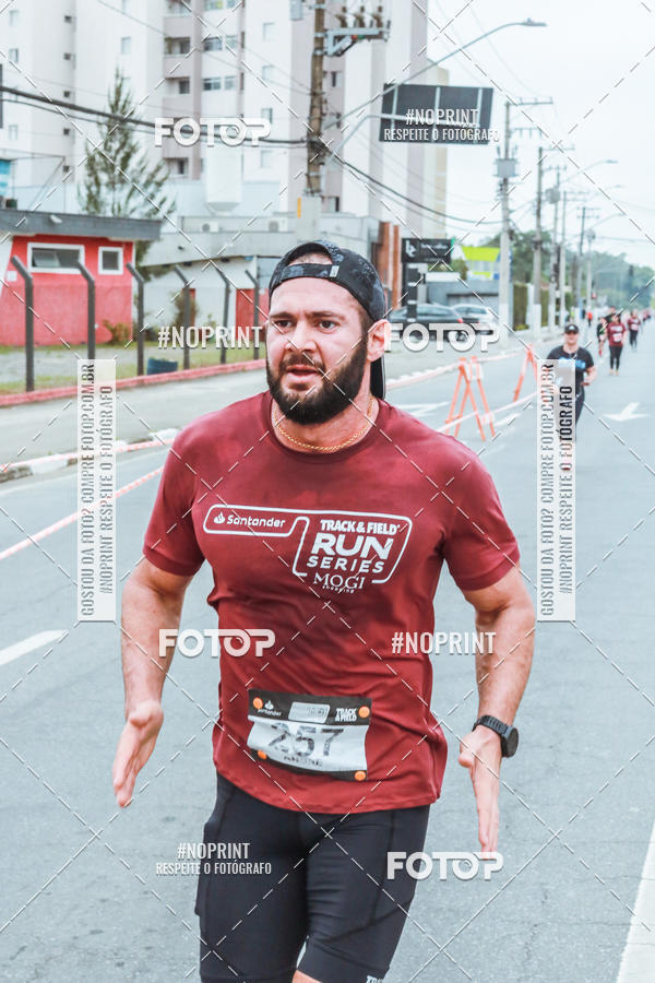 Buy your photos of the eventSANTANDER TRACK&FIELD RUN SERIES Mogi Shopping on Fotop
