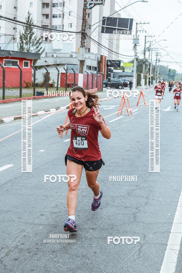 Buy your photos of the eventSANTANDER TRACK&FIELD RUN SERIES Mogi Shopping on Fotop