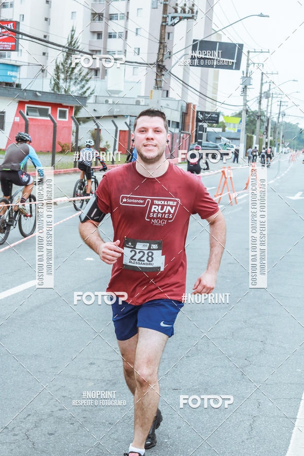 Compra tus fotos del eventoSANTANDER TRACK&FIELD RUN SERIES Mogi Shopping En Fotop