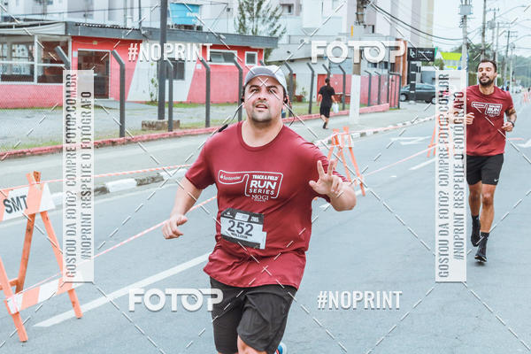 Achetez vos photos de l'vnementSANTANDER TRACK&FIELD RUN SERIES Mogi Shopping sur Fotop