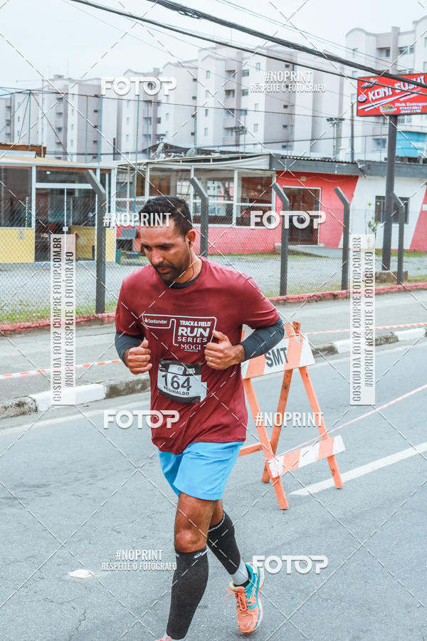Acquista le foto dell'eventoSANTANDER TRACK&FIELD RUN SERIES Mogi Shopping in Fotop