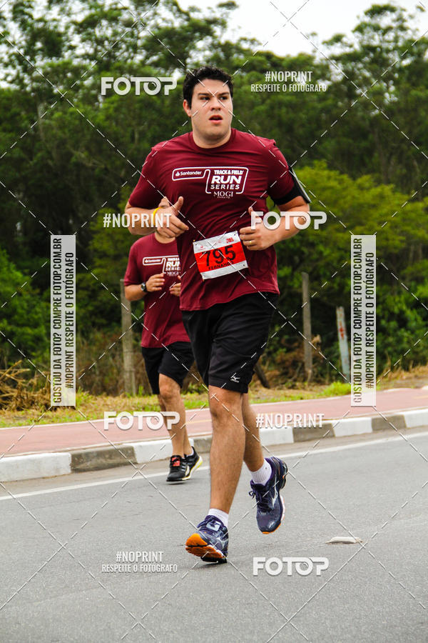 Buy your photos of the eventSANTANDER TRACK&FIELD RUN SERIES Mogi Shopping on Fotop