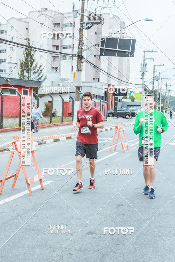 Buy your photos of the eventSANTANDER TRACK&FIELD RUN SERIES Mogi Shopping on Fotop