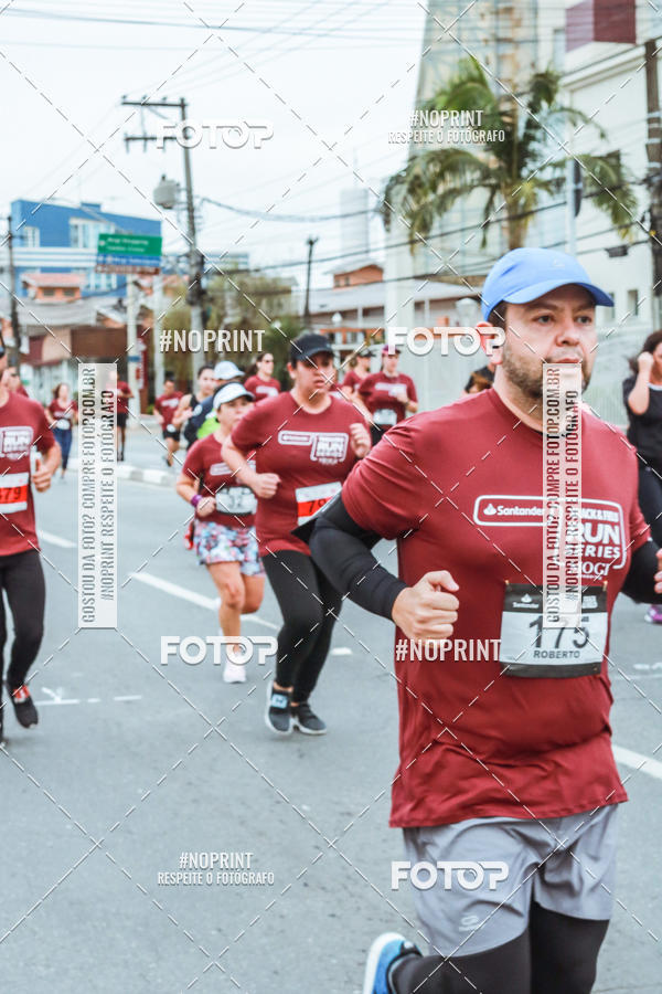 Buy your photos of the eventSANTANDER TRACK&FIELD RUN SERIES Mogi Shopping on Fotop