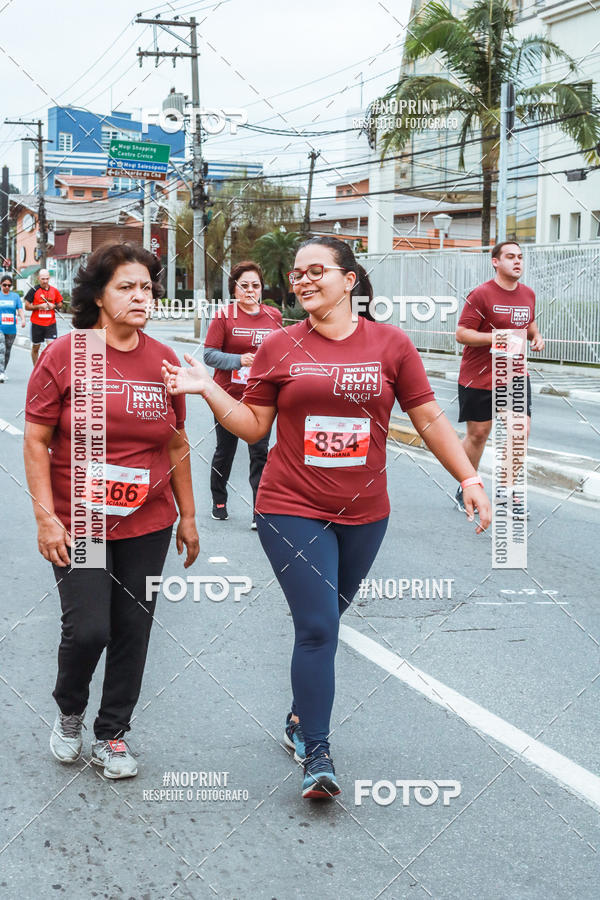 Buy your photos of the eventSANTANDER TRACK&FIELD RUN SERIES Mogi Shopping on Fotop