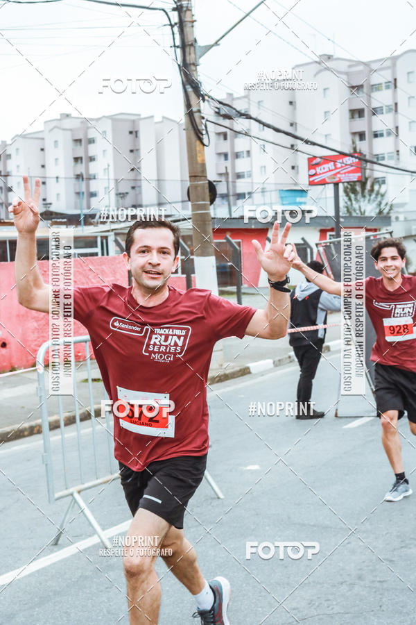 Buy your photos of the eventSANTANDER TRACK&FIELD RUN SERIES Mogi Shopping on Fotop