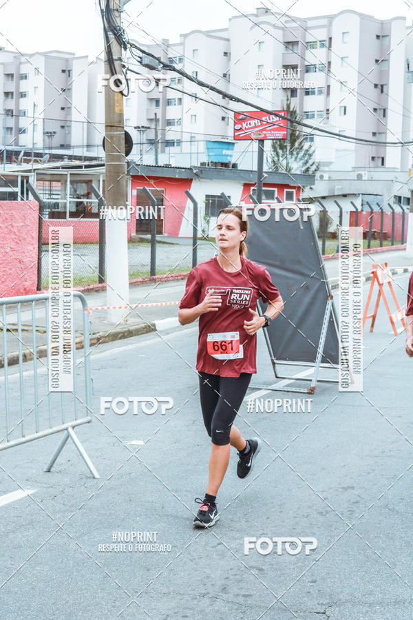 Buy your photos of the eventSANTANDER TRACK&FIELD RUN SERIES Mogi Shopping on Fotop