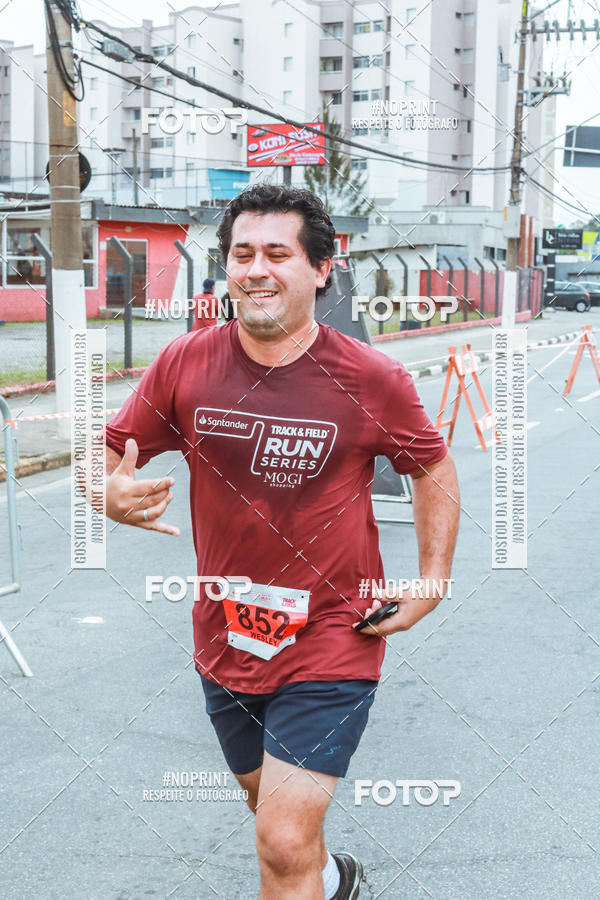 Buy your photos of the eventSANTANDER TRACK&FIELD RUN SERIES Mogi Shopping on Fotop