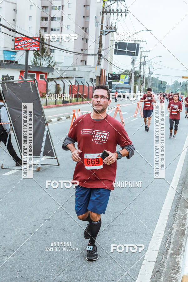 Buy your photos of the eventSANTANDER TRACK&FIELD RUN SERIES Mogi Shopping on Fotop