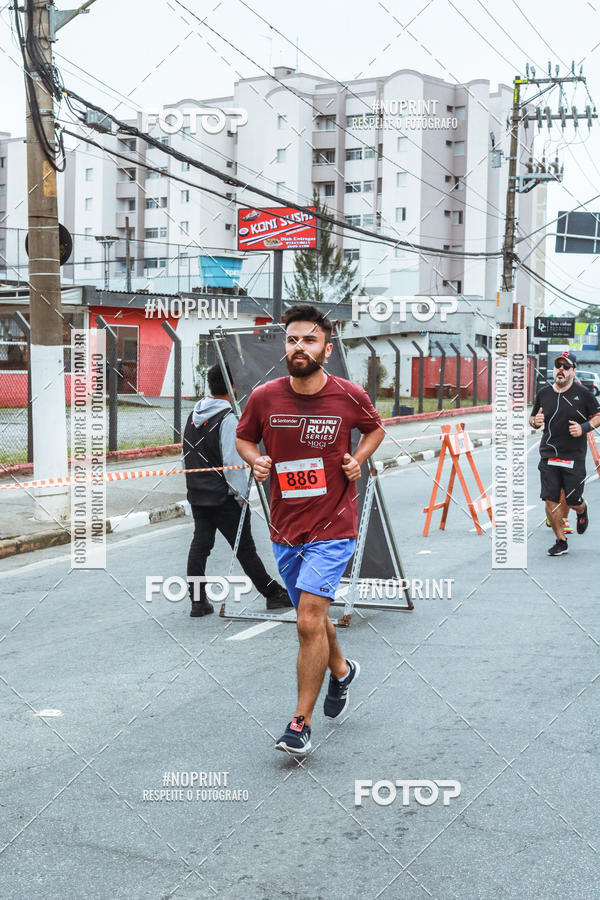 Buy your photos of the eventSANTANDER TRACK&FIELD RUN SERIES Mogi Shopping on Fotop