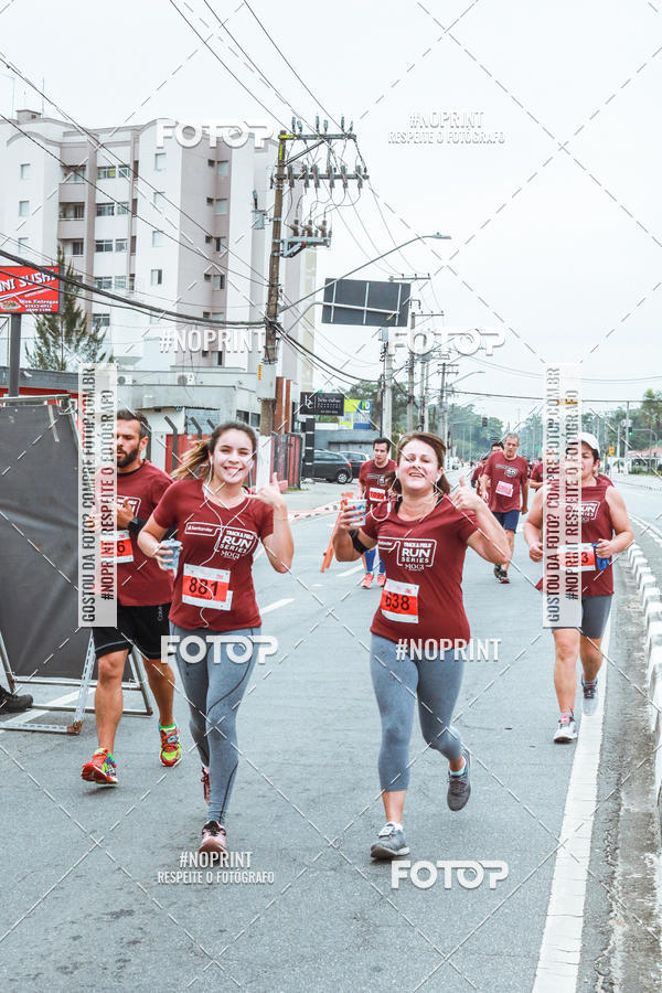 Buy your photos of the eventSANTANDER TRACK&FIELD RUN SERIES Mogi Shopping on Fotop