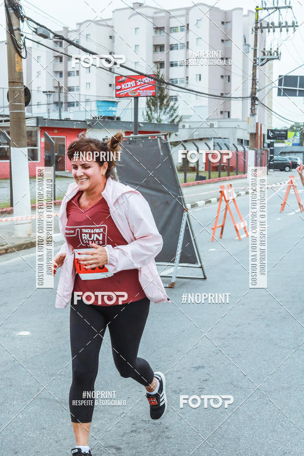 Buy your photos of the eventSANTANDER TRACK&FIELD RUN SERIES Mogi Shopping on Fotop