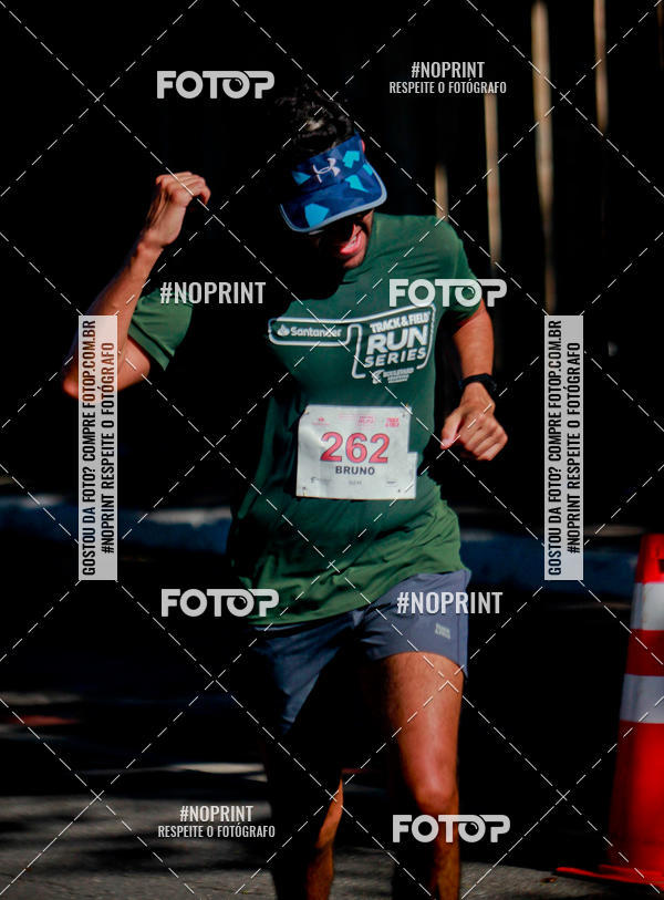 Buy your photos of the eventSANTANDER TRACK&FIELD RUN SERIES Boulevard Shopping BH on Fotop