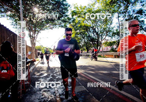 Buy your photos of the eventSANTANDER TRACK&FIELD RUN SERIES Boulevard Shopping BH on Fotop