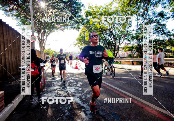Buy your photos of the eventSANTANDER TRACK&FIELD RUN SERIES Boulevard Shopping BH on Fotop