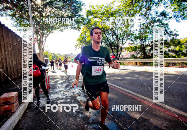 Buy your photos of the eventSANTANDER TRACK&FIELD RUN SERIES Boulevard Shopping BH on Fotop