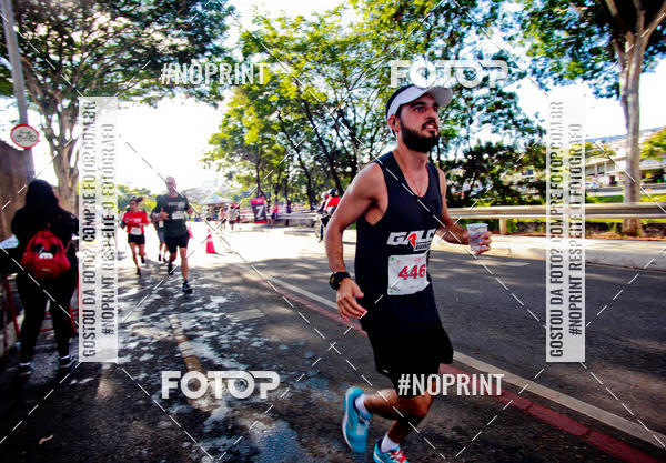 Buy your photos of the eventSANTANDER TRACK&FIELD RUN SERIES Boulevard Shopping BH on Fotop