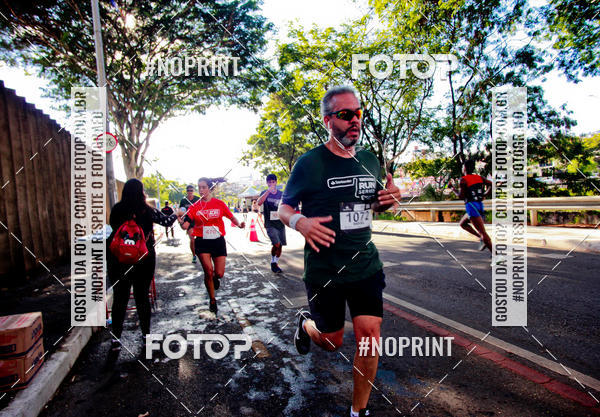 Buy your photos of the eventSANTANDER TRACK&FIELD RUN SERIES Boulevard Shopping BH on Fotop