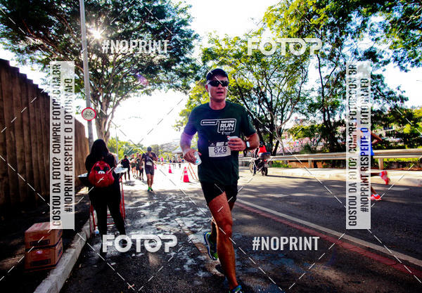 Buy your photos of the eventSANTANDER TRACK&FIELD RUN SERIES Boulevard Shopping BH on Fotop