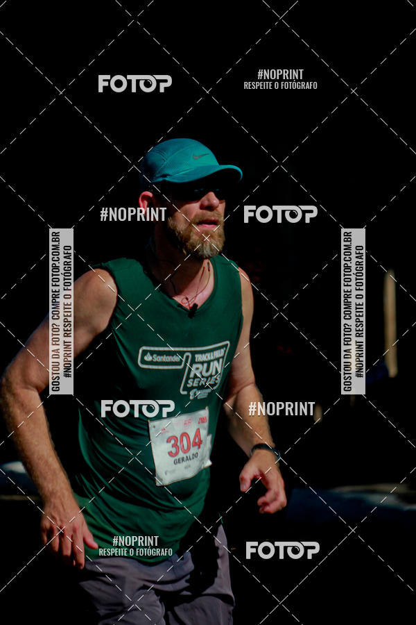 Buy your photos of the eventSANTANDER TRACK&FIELD RUN SERIES Boulevard Shopping BH on Fotop