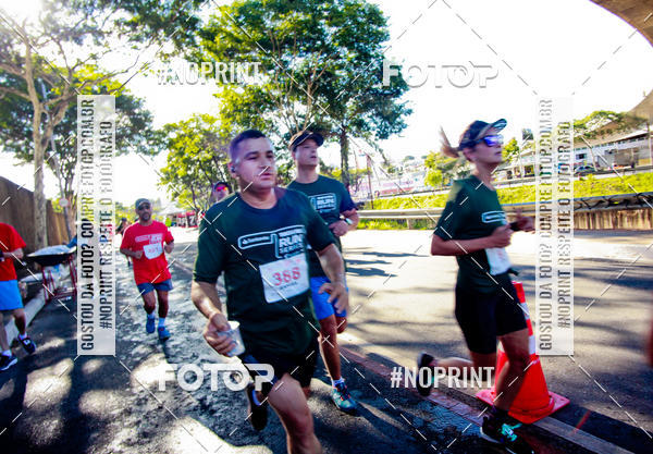 Buy your photos of the eventSANTANDER TRACK&FIELD RUN SERIES Boulevard Shopping BH on Fotop