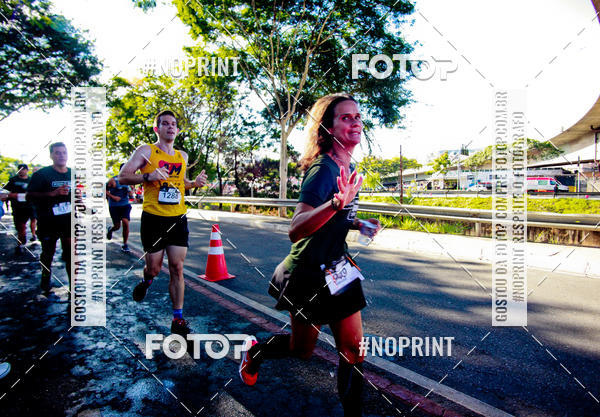 Buy your photos of the eventSANTANDER TRACK&FIELD RUN SERIES Boulevard Shopping BH on Fotop